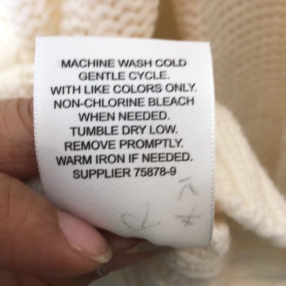 St Johns Bay Cream Womens Sweater Button Front L LARGE - Picture 4 of 10